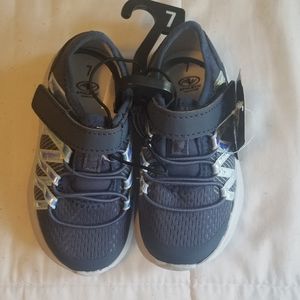 NWT Athletic Works Shoes Size 7